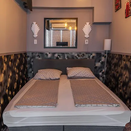 Tisza Gyoengye Garden *