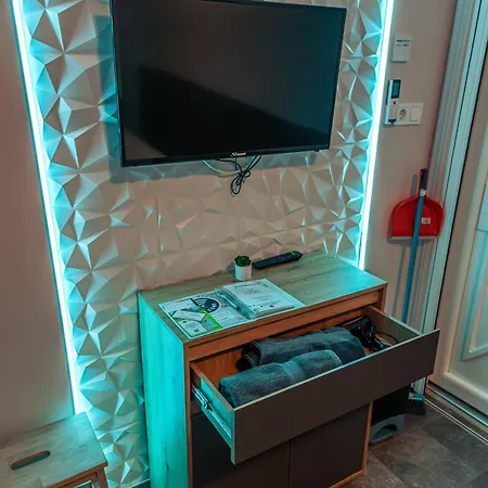 Tisza Gyoengye Garden Apartament Segedyn